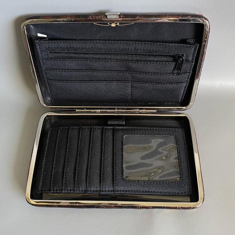 Structured Patchwork Hinged Multimedia Wallet - Picture 7 of 13
